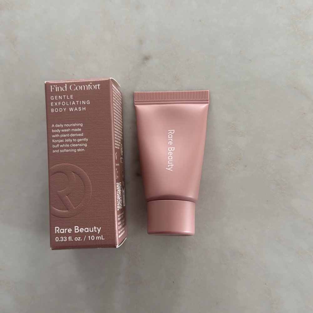 NWT Rare Beauty Find Comfort Gentle Exfoliating Body Wash mini travel size - Picture 3 of 4